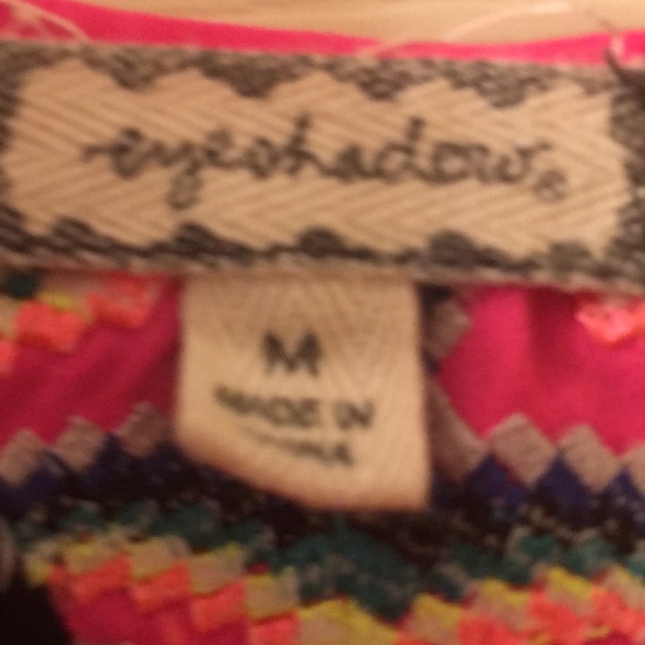 Pink blouse size medium - Picture 2 of 3